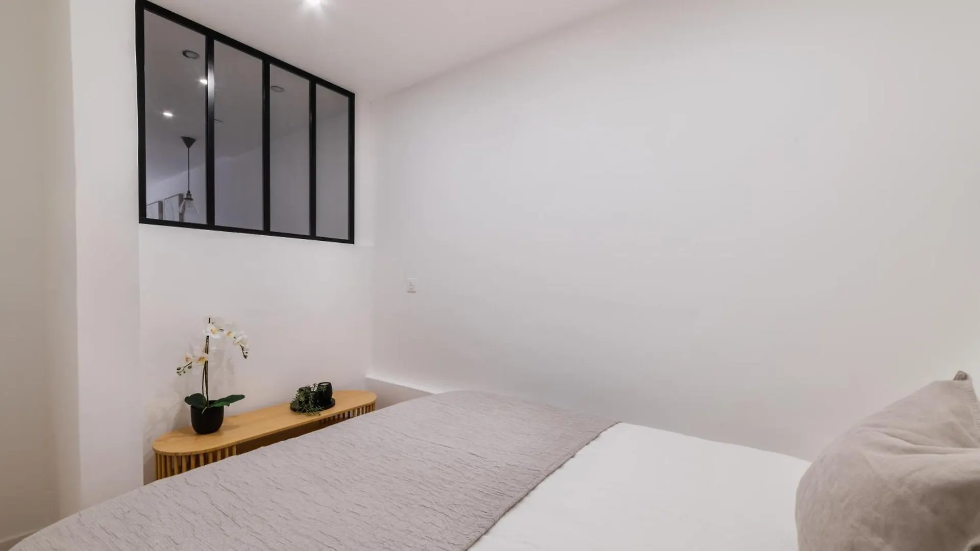 Apartment Flat Rue D'assas Private Garden Paris