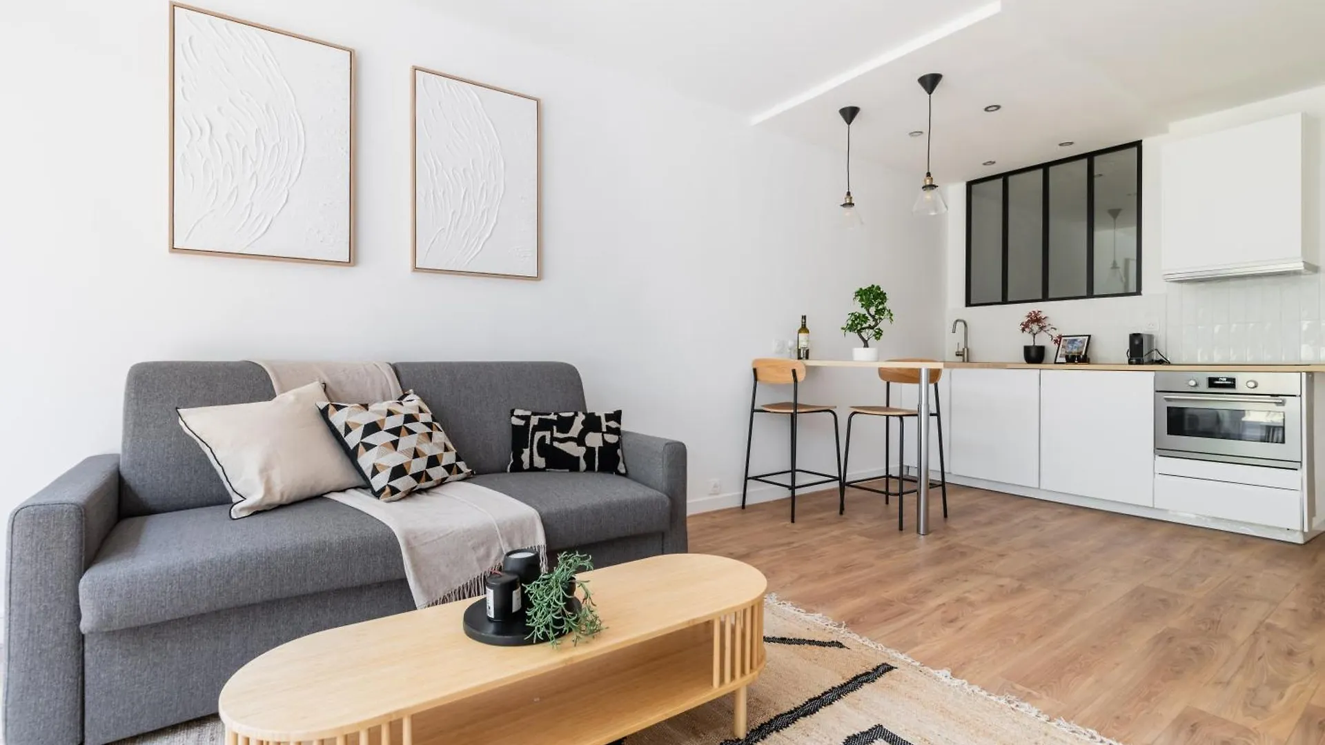 Apartment Flat Rue D'assas Private Garden Paris